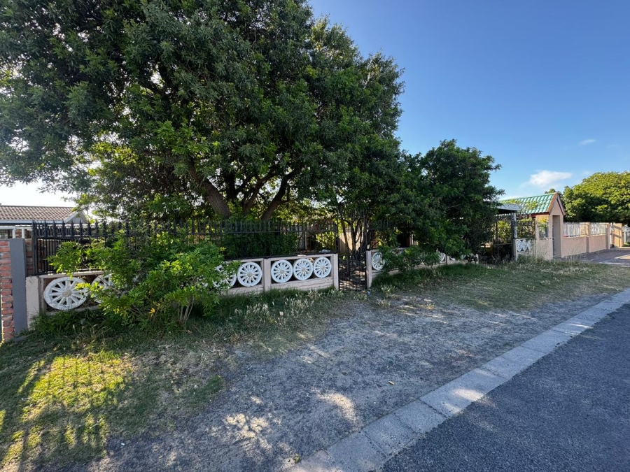 4 Bedroom Property for Sale in Rosedale Western Cape